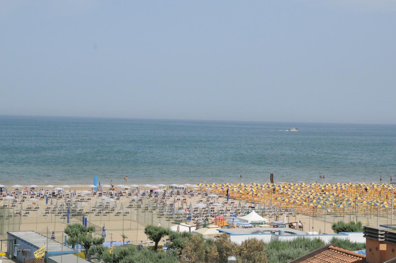 Hotel La Falena Червія Екстер'єр фото